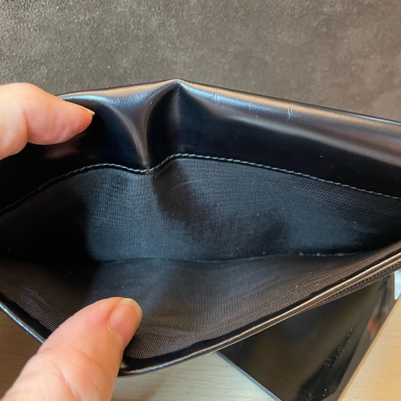 Gucci Black Leather Wallet - Picture 5 of 15